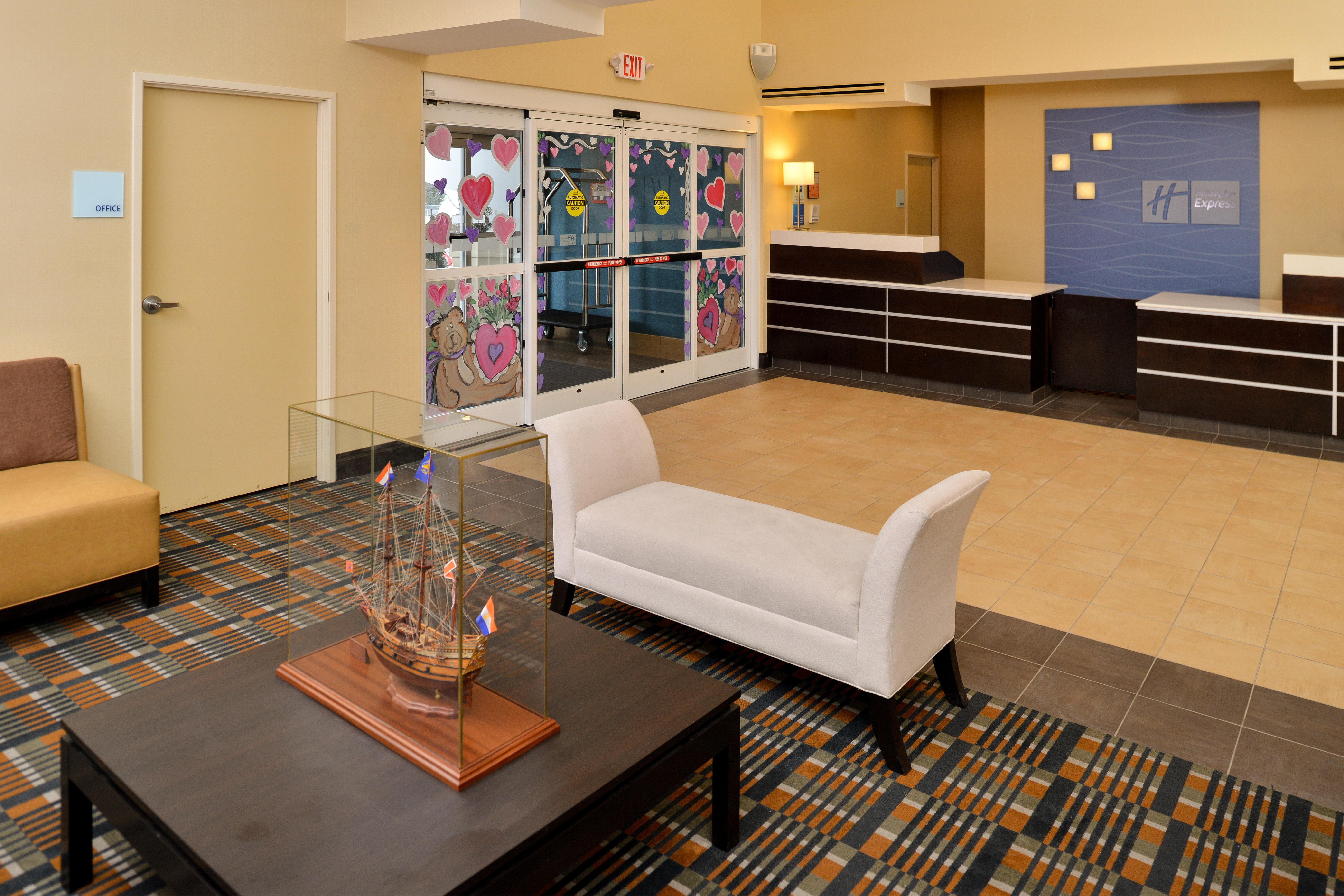 Holiday Inn Express & Suites Peekskill-Lower Hudson Valley By Ihg Esterno foto