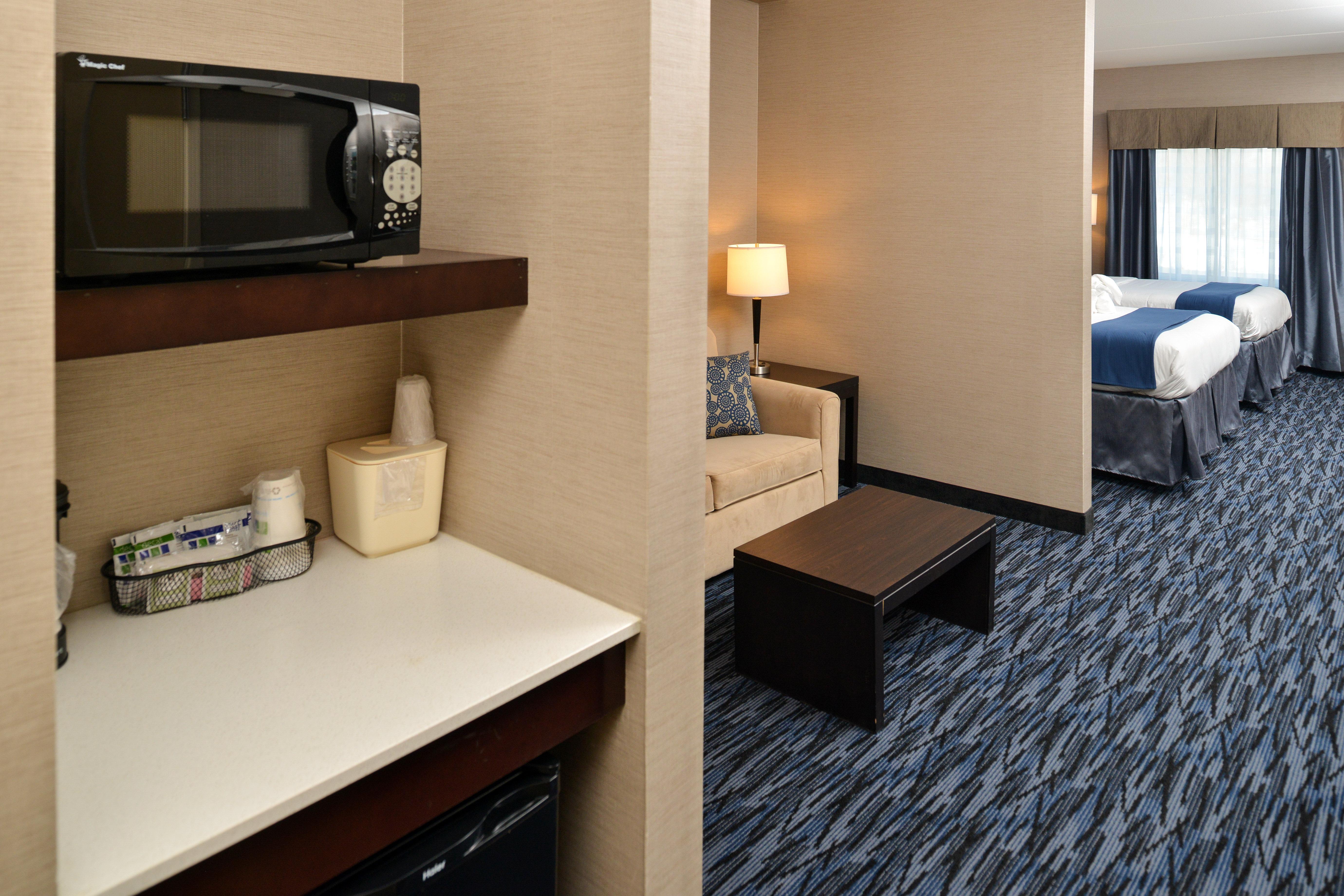 Holiday Inn Express & Suites Peekskill-Lower Hudson Valley By Ihg Esterno foto